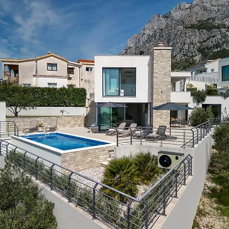Oscar Holiday home *