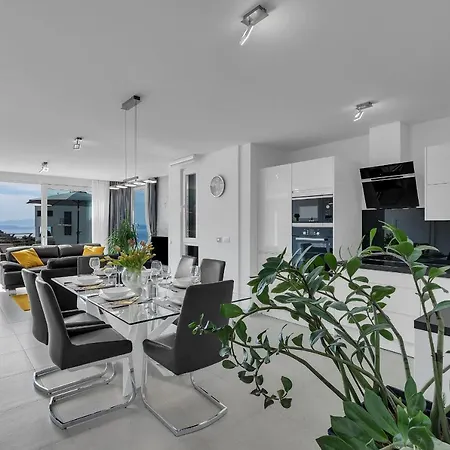 Oscar Holiday home *